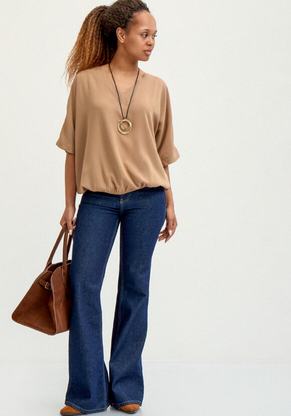 Блуза с кулоном свободного кроя шир.  580, рис. 9