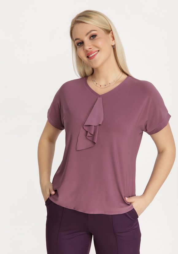 Блуза с воланом спереди шир.  580, рис. 20