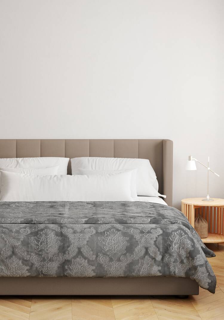 Покрывало-плед с выбитым рисунком шир.  750, рис. 18