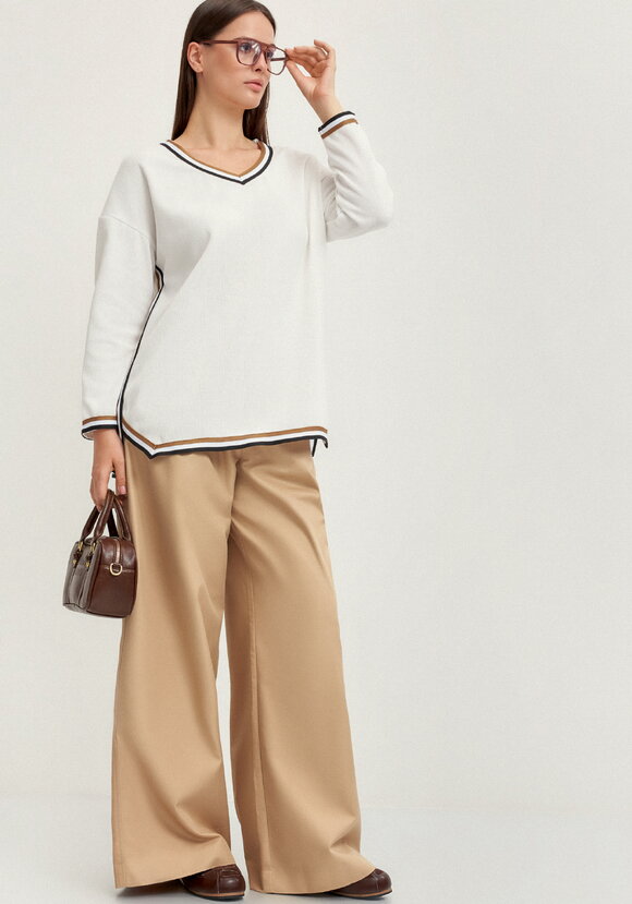 Джемпер с V-образным вырезом горловины шир.  580, рис. 18