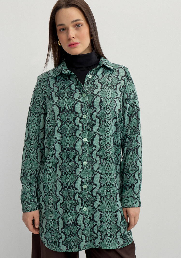 Рубашка удлинённая с анималистичным принтом шир.  750, рис. 13