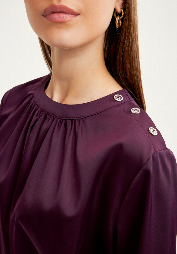 Блуза с воротником  стойка шир.  580, рис. 13