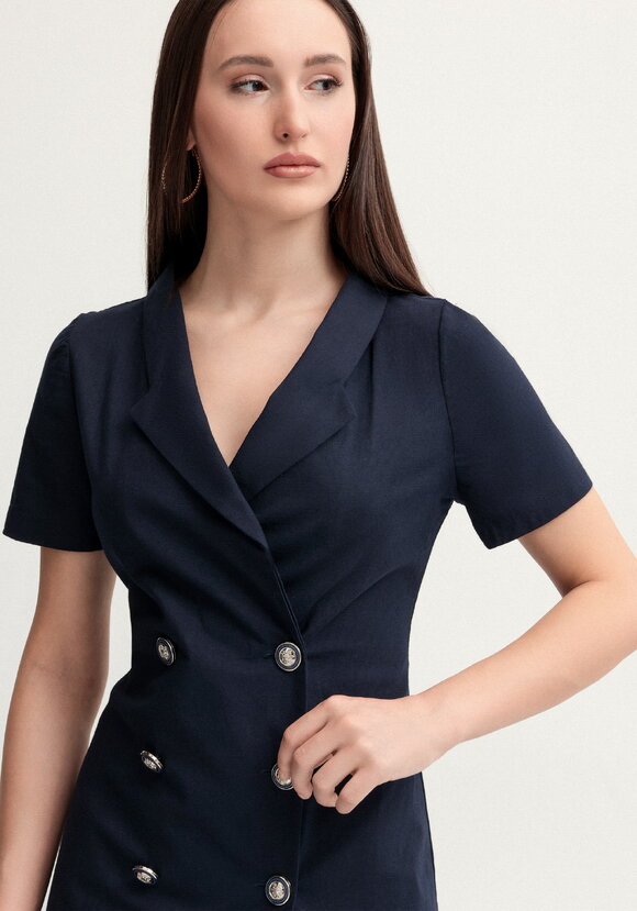 Платье из льна двубортное шир.  580, рис. 13