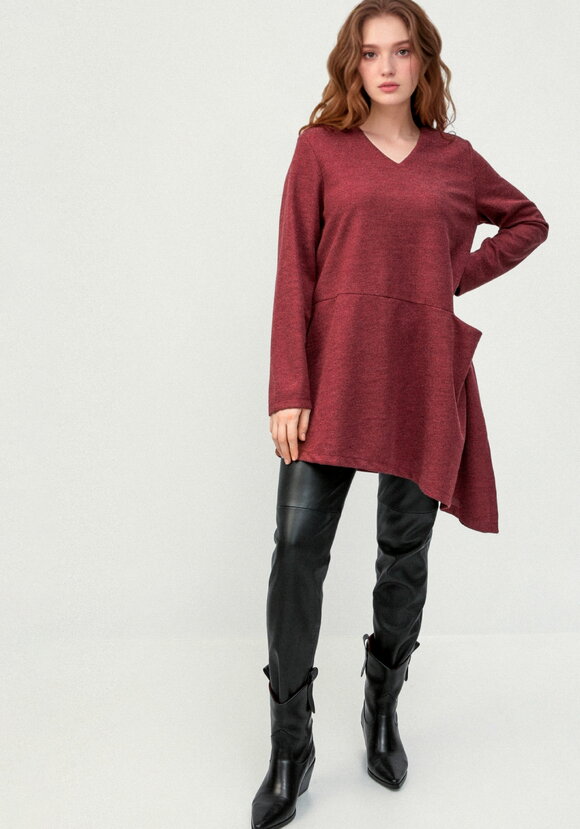 Туника с V-образным вырезом и косым низом шир.  580, рис. 13