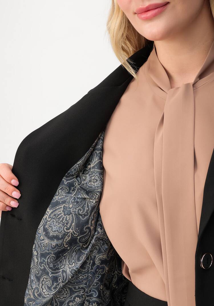 Пиджак однобортный на пуговицах шир.  750, рис. 5