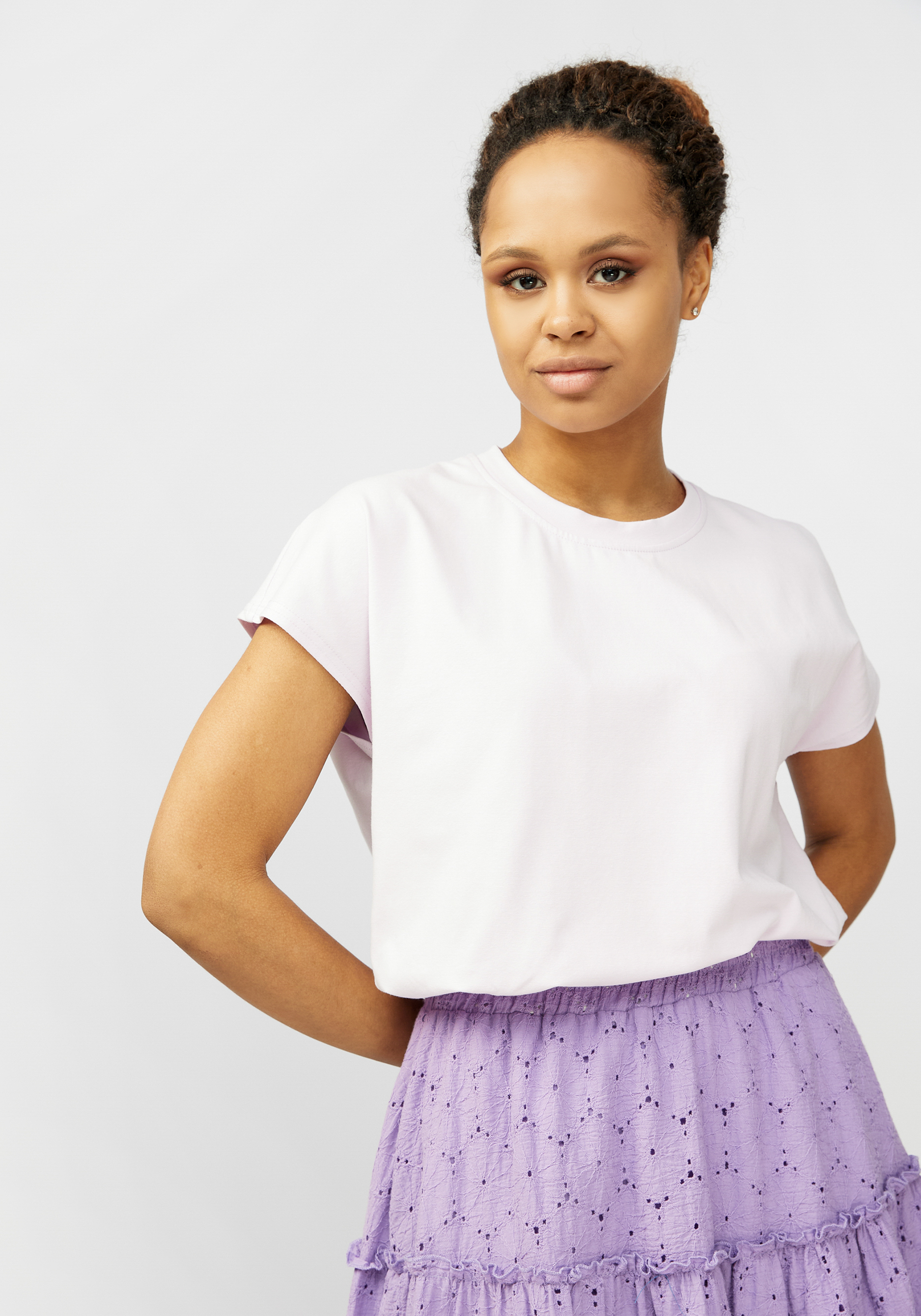Блуза трикотажная с цельнокроеным рукавом жен футболка тамила фиолетовый р 54