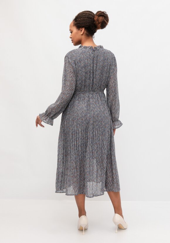 Платье Асие шир.  580, рис. 10