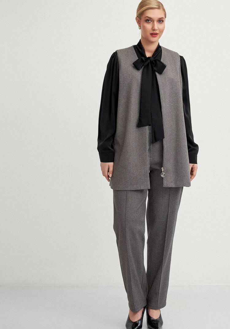 Жилет с боковыми пуговицами на молнии шир.  750, рис. 8