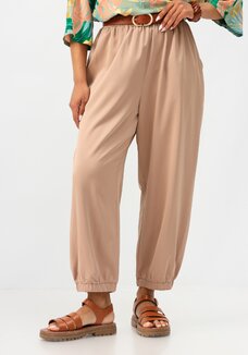 Брюки бананы на резинке с карманами