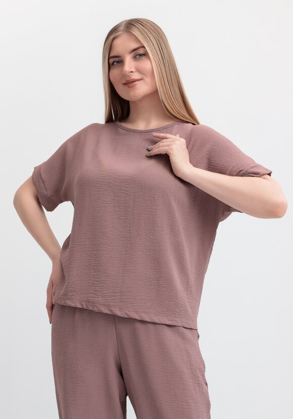 Костюм элегантный с брюками шир.  580, рис. 10