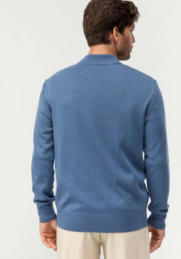 Джемпер с воротником-стойкой на молнии шир.  750, рис. 11