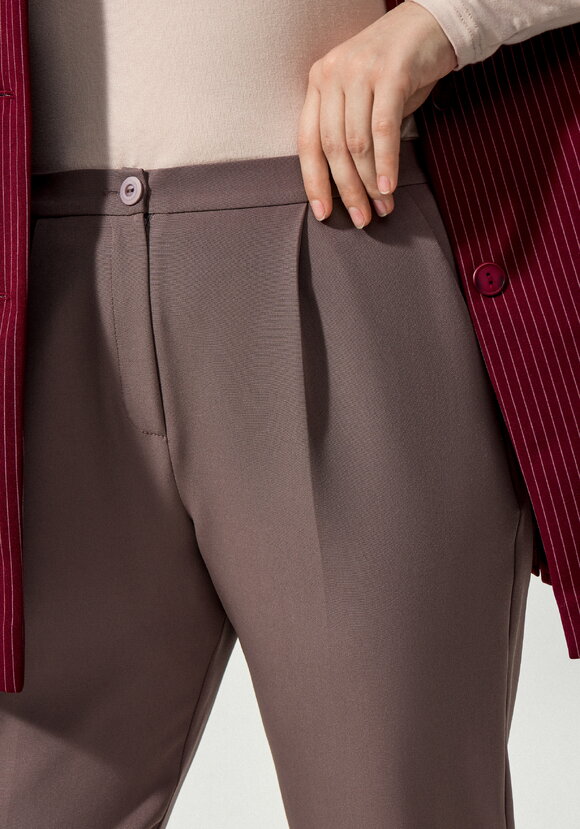 Брюки прямого кроя с разрезами шир.  580, рис. 9