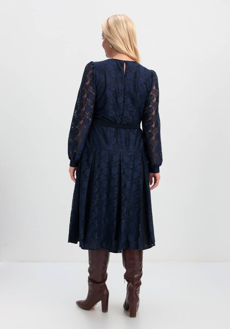 Платье с комбинированными складками на юбке шир.  750, рис. 13