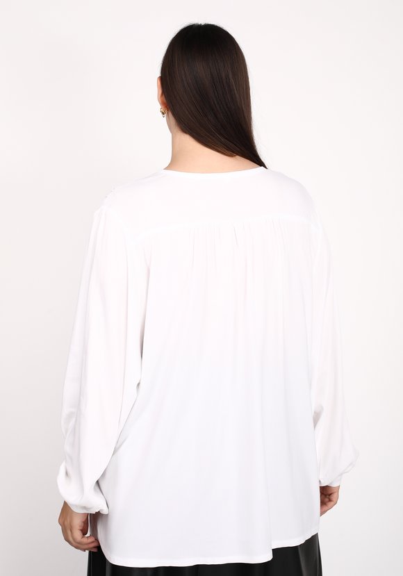 Блуза с V-образным вырезом и кружевом шир.  580, рис. 2