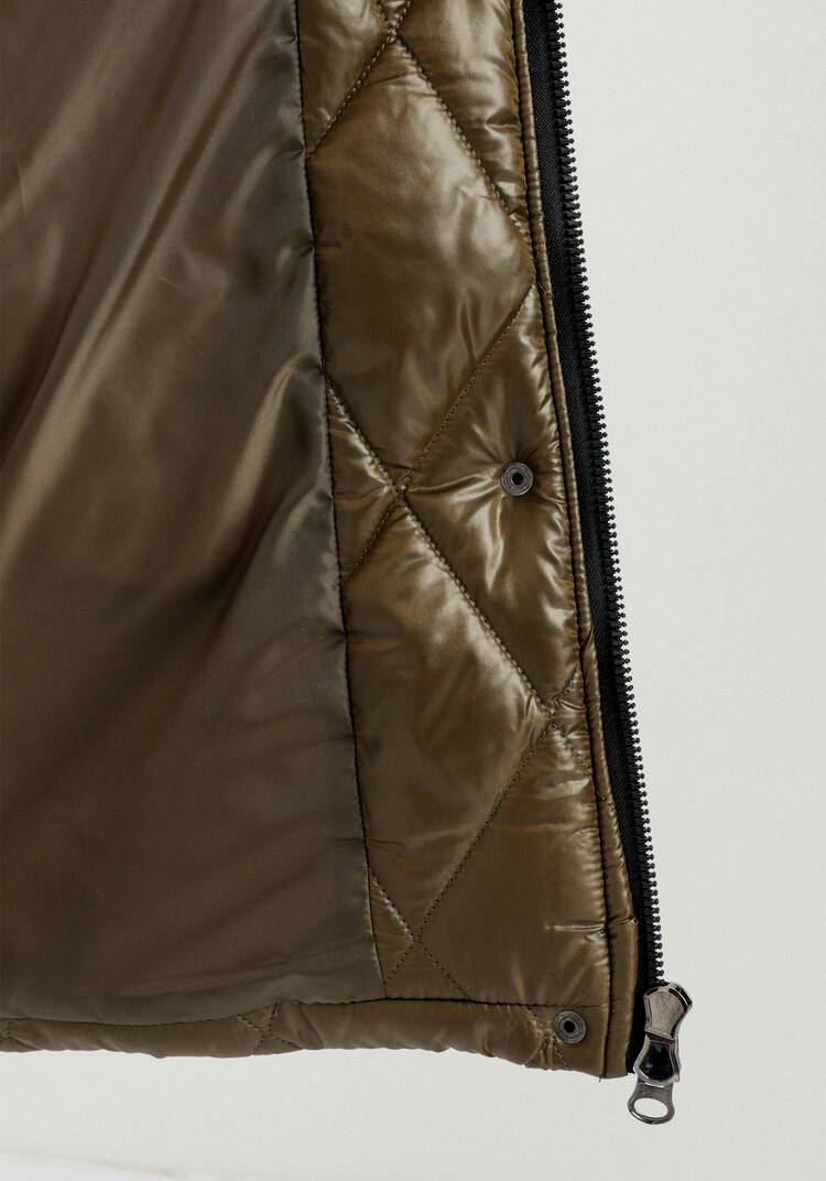 Куртка на молнии со стежкой ромбами шир.  750, рис. 40