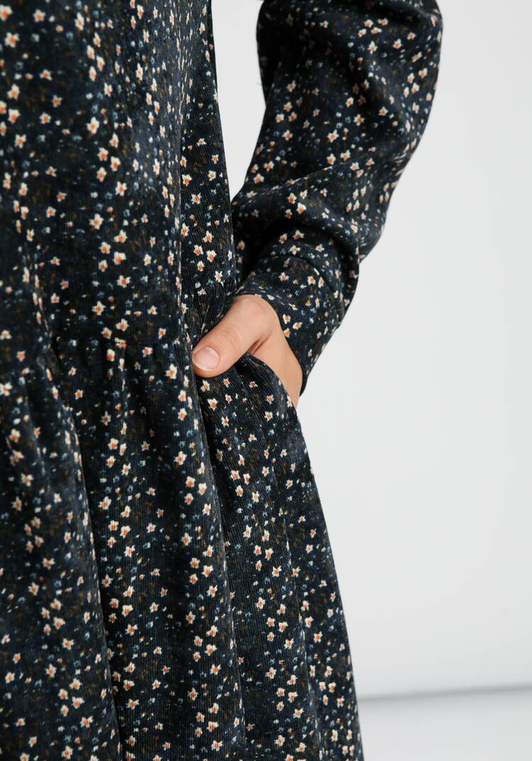 Платье оверсайз с принтом мильфлер шир.  750, рис. 15