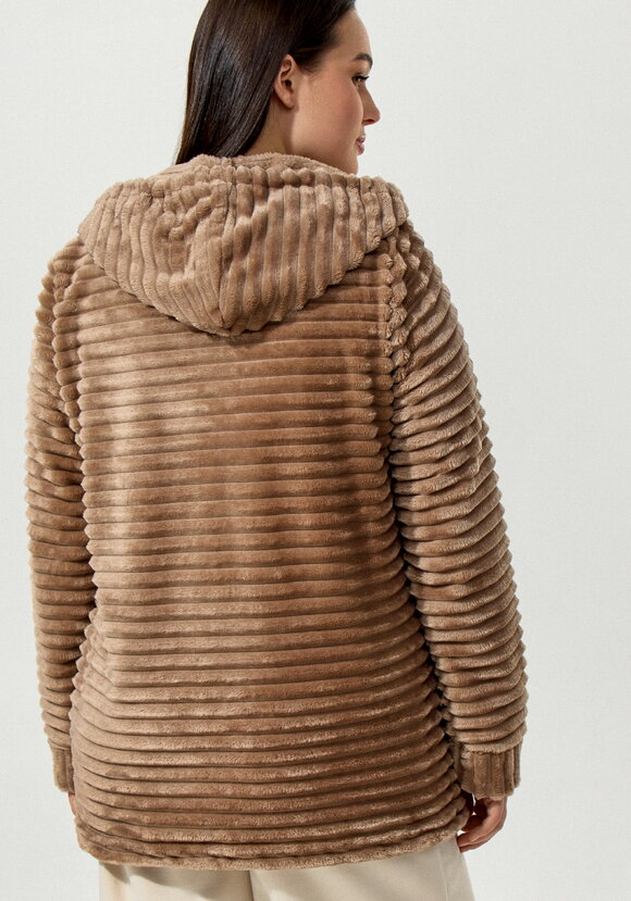 Толстовка меховая на молнии шир.  580, рис. 21