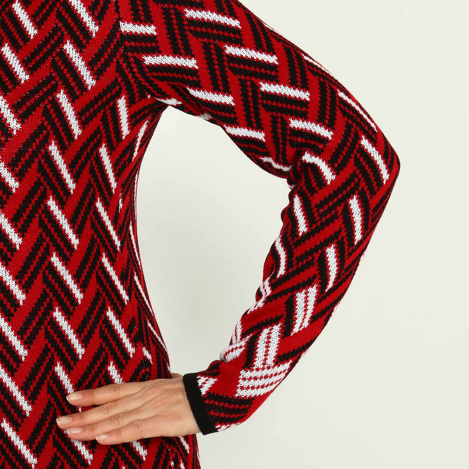 Платье вязаное с геометрическим рисунком VeraVo, размер 58, цвет кофейно-бежевый - фото 10