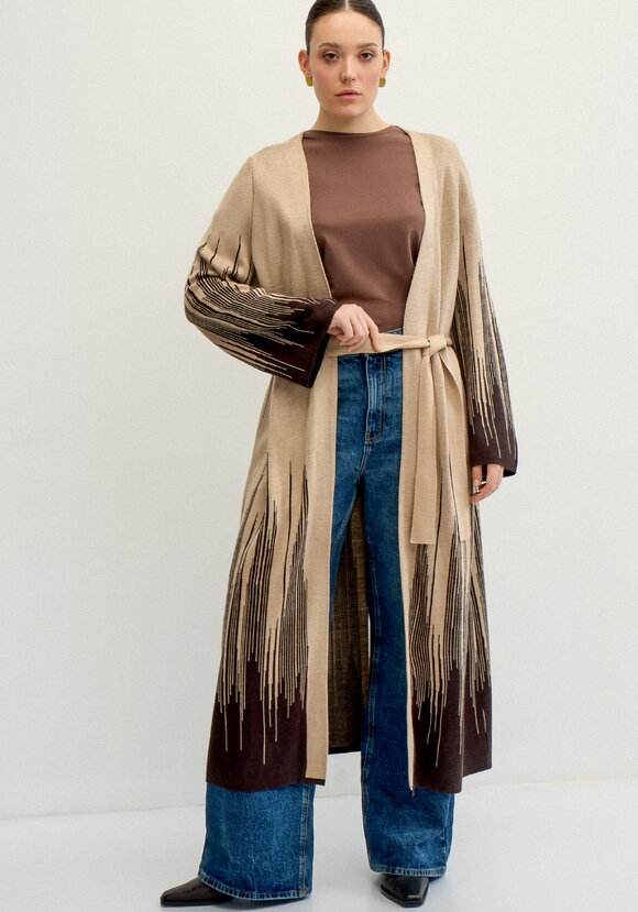 Кардиган удлиненный с принтом-абстракцией шир.  580, рис. 2