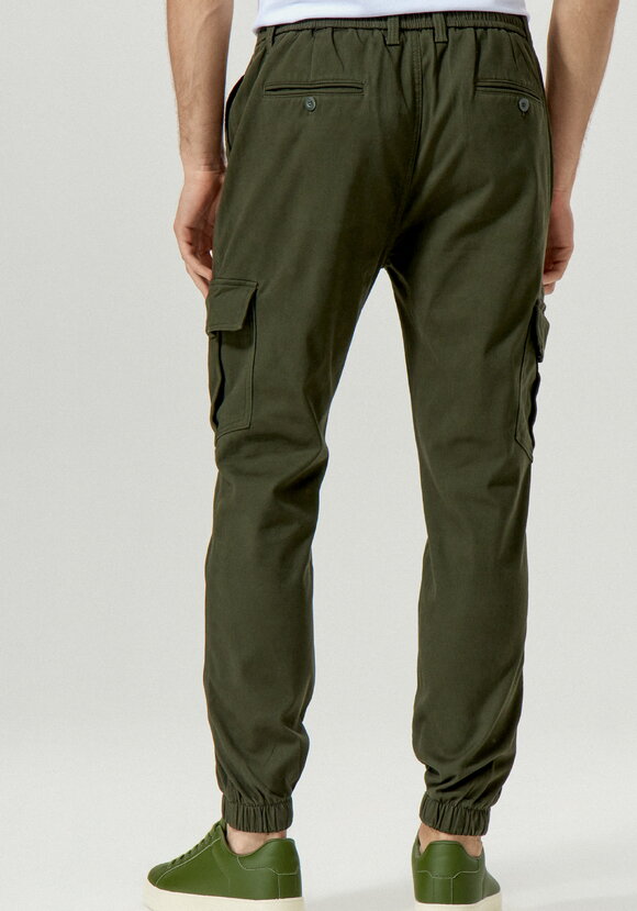 Брюки карго с накладными карманами по бокам шир.  580, рис. 10