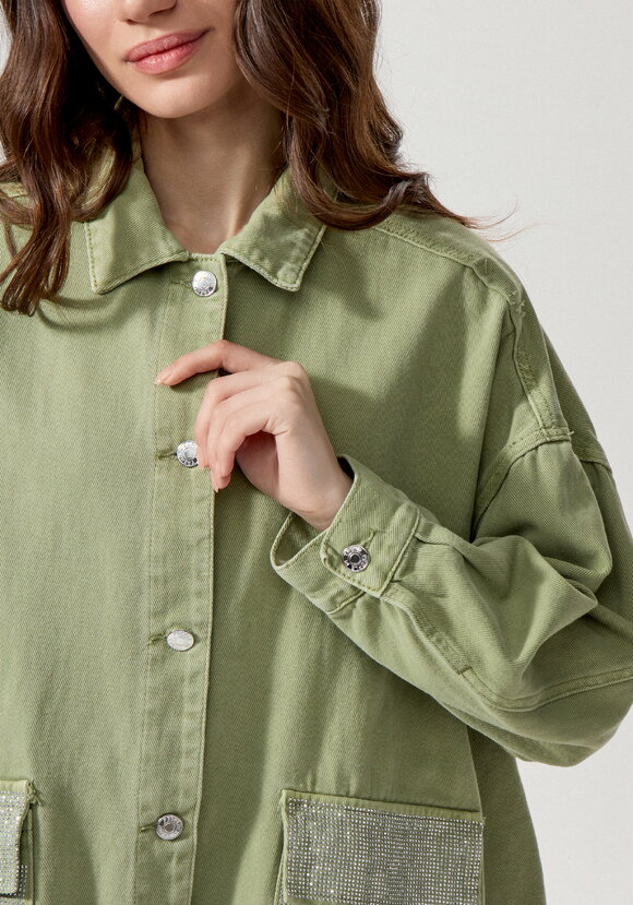 Джинсовая куртка со стразами на карманах шир.  580, рис. 14