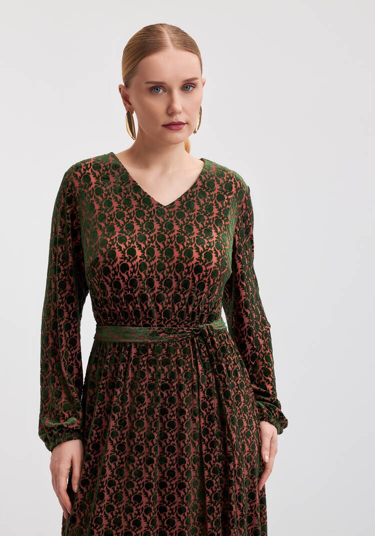 Платье из краш-бархата хамелеон шир.  750, рис. 8