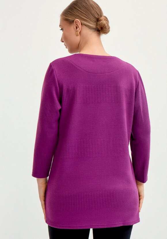 Блуза из трикотажа с кокеткой-впереди шир.  580, рис. 3