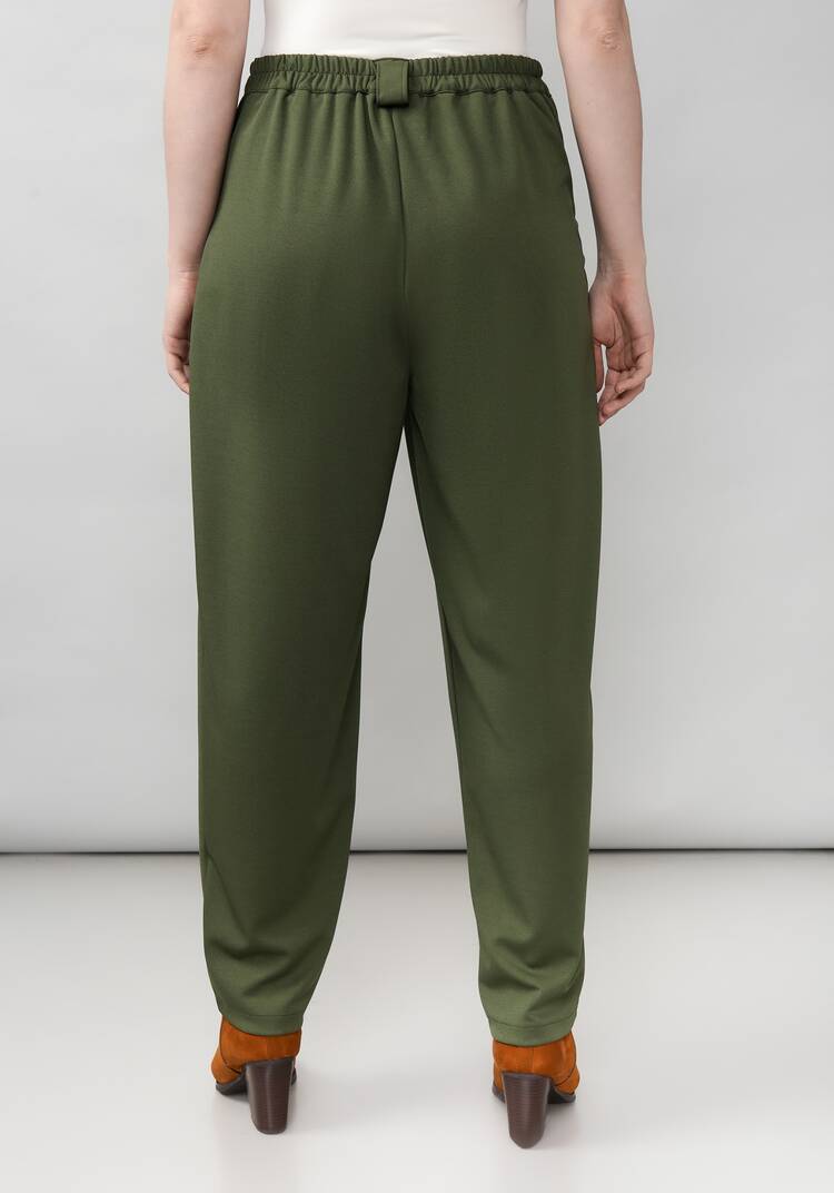 Брюки женские со сборкой на карманах шир.  750, рис. 30