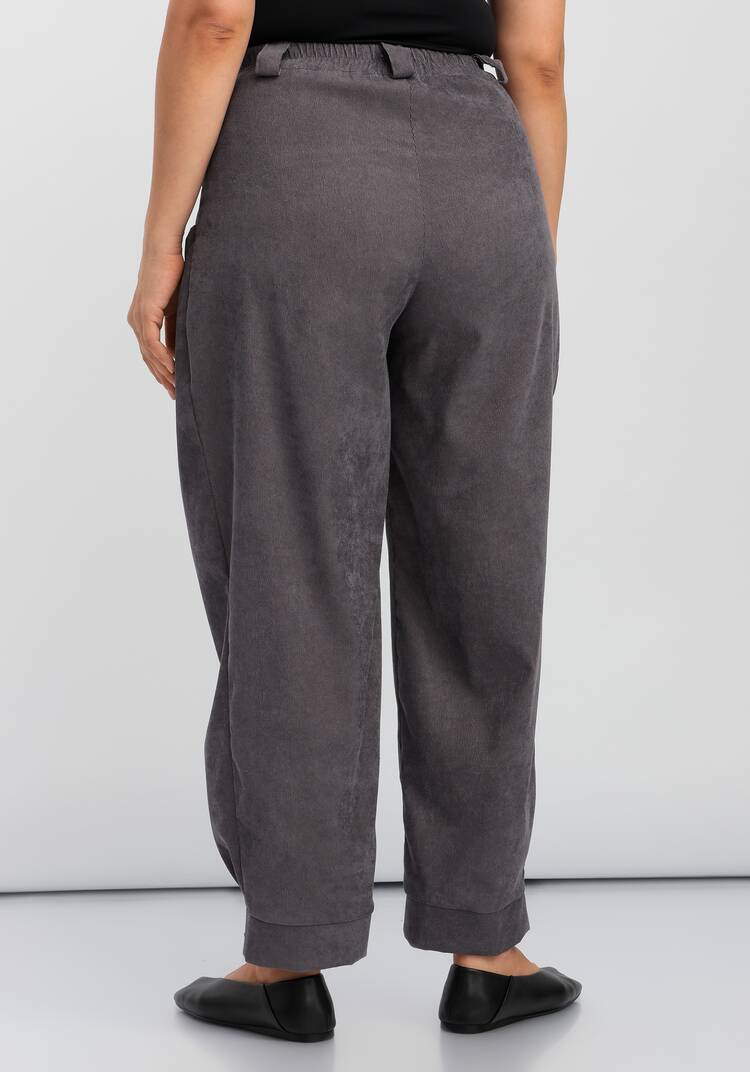 Брюки-бананы с манжетами по низу шир.  750, рис. 19