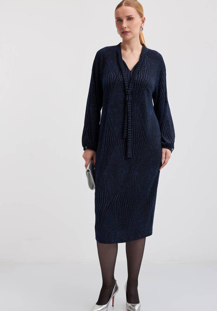 Платье трикотажное с бантом и люрексом шир.  750, рис. 7