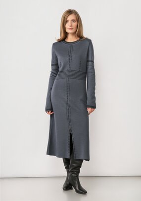 Платье миди с длинным рукавом и разрезом