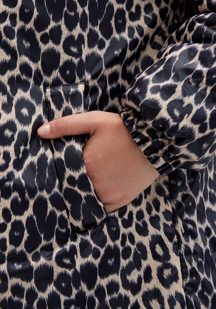 Куртка с анималистическим принтом и капюшоном шир.  750, рис. 6