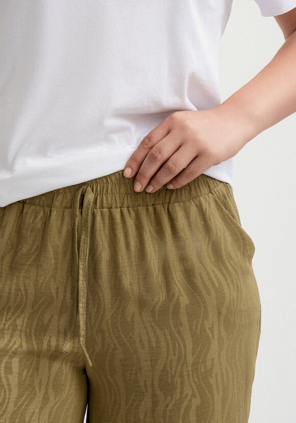 Брюки широкие с оригинальным принтом на ткани шир.  580, рис. 22