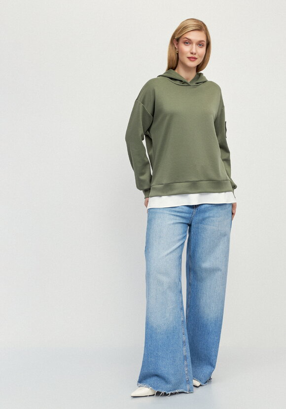 Худи с нашивкой по рукаву шир.  580, рис. 9