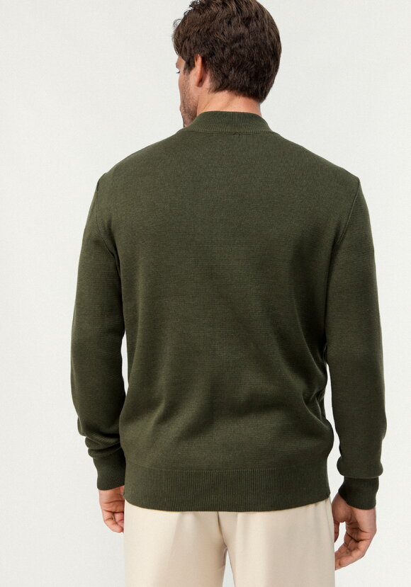 Джемпер с воротником-стойкой на молнии шир.  580, рис. 3