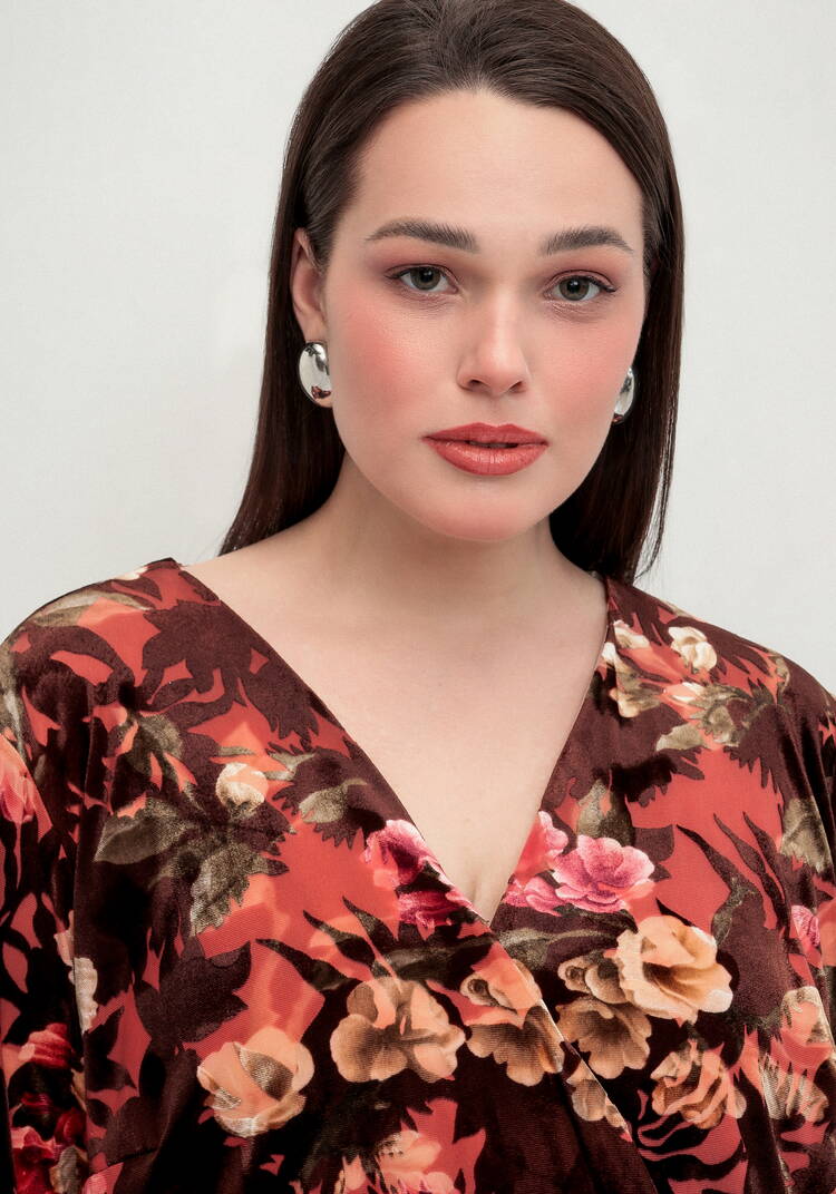 Платье с цветочным принтом на поясе шир.  750, рис. 12