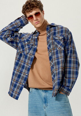 Джемпер вязаный с высокой горловиной