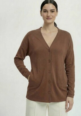 Кардиган на пуговицах утепленный