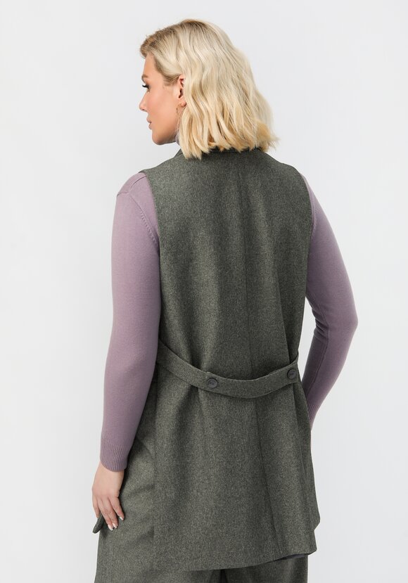 Жилет удлиненный с разрезами по бокам шир.  580, рис. 3