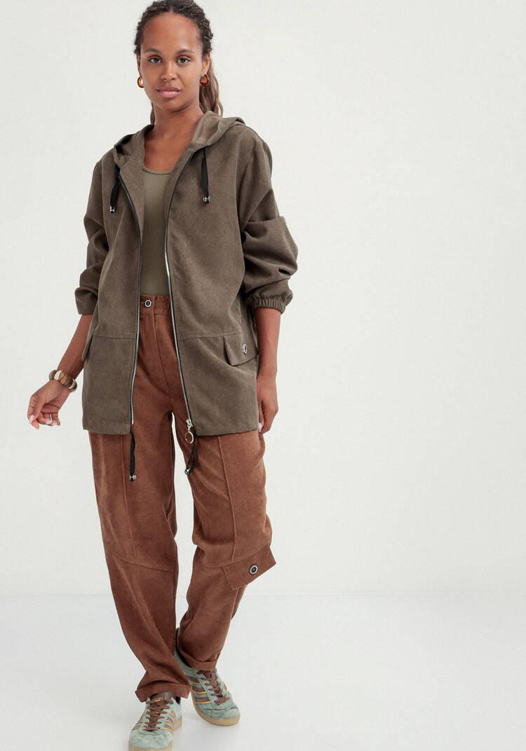 Куртка вельветовая с капюшоном на молнии шир.  750, рис. 23