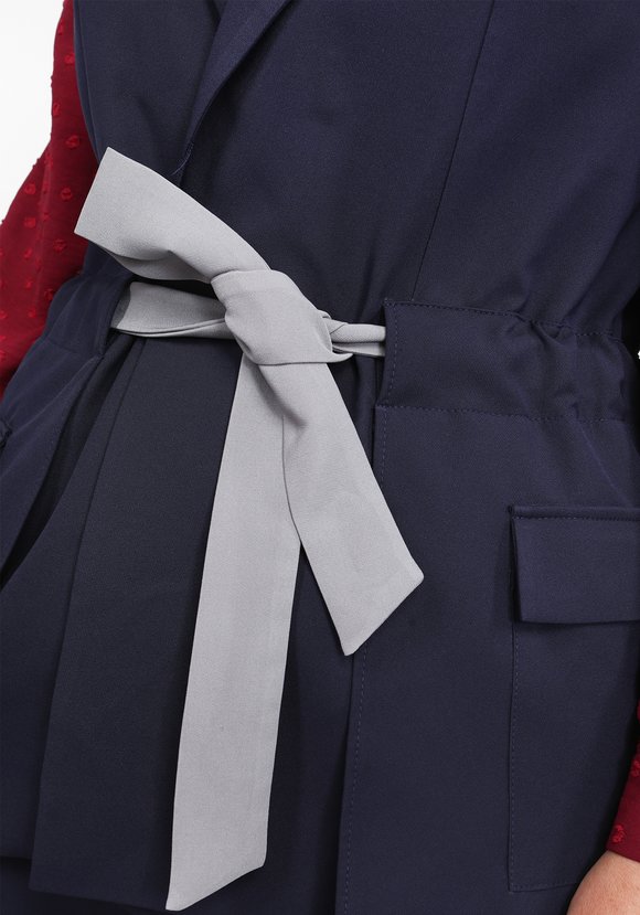 Жилет с карманами однотонный шир.  580, рис. 3