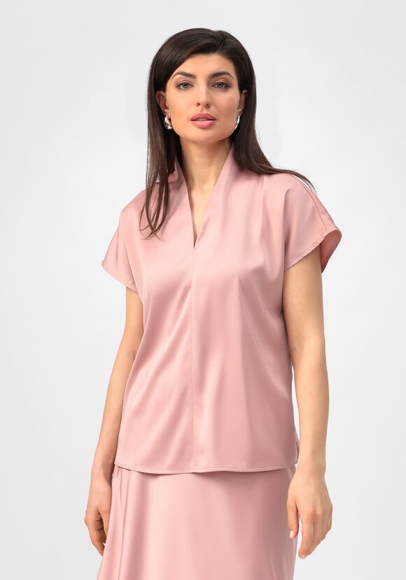 Блуза с V-образным вырезом с коротким рукавом шир.  580, рис. 8