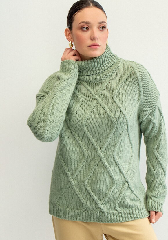 Свитер с объемными ромбами шир.  580, рис. 4