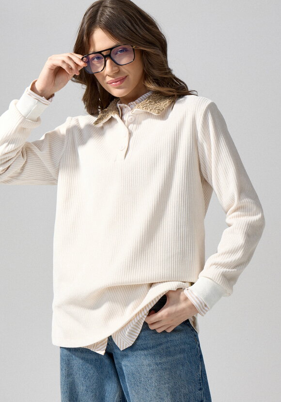 Поло с меховым воротником шир.  580, рис. 1