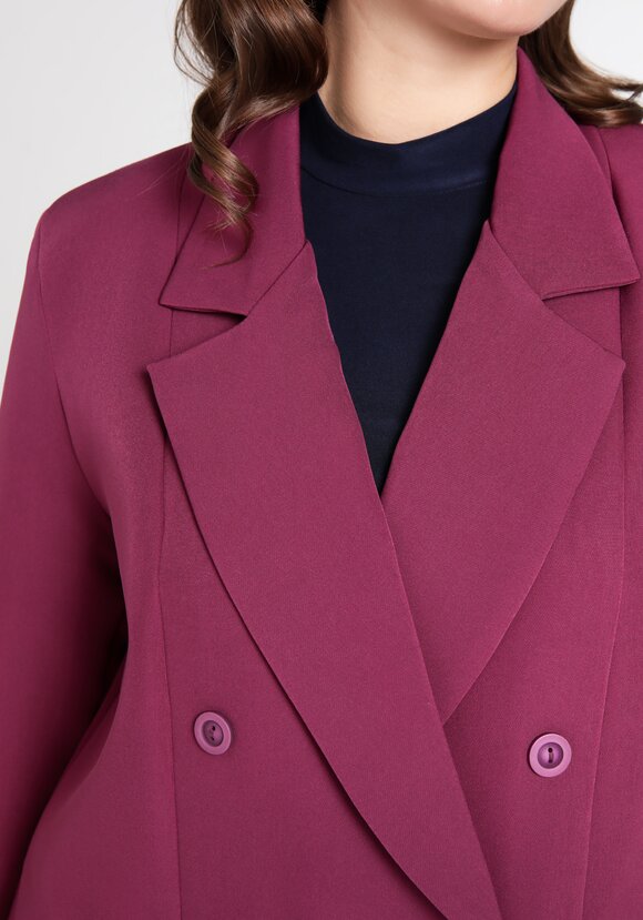 Жакет двубортный на подкладке шир.  580, рис. 36