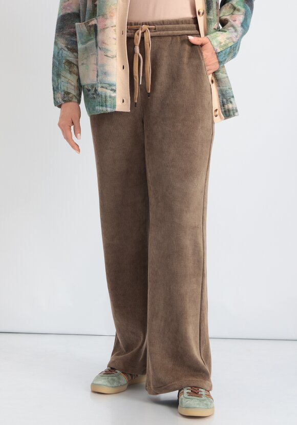 Брюки на резинке с кулиской Агата шир.  580, рис. 11