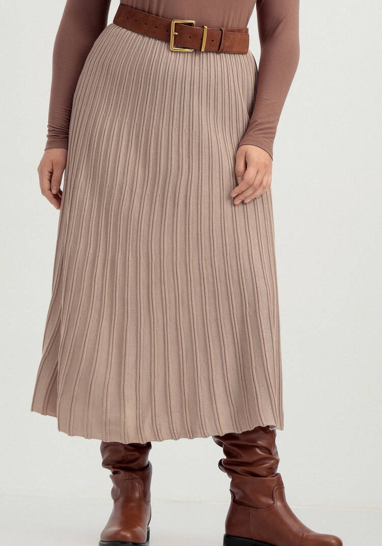 Юбка A-образного силуэта с имитацией плиссе шир.  750, рис. 10