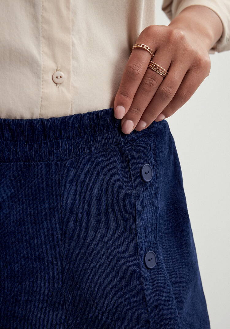 Брюки с карманом в рельефе шир.  750, рис. 16