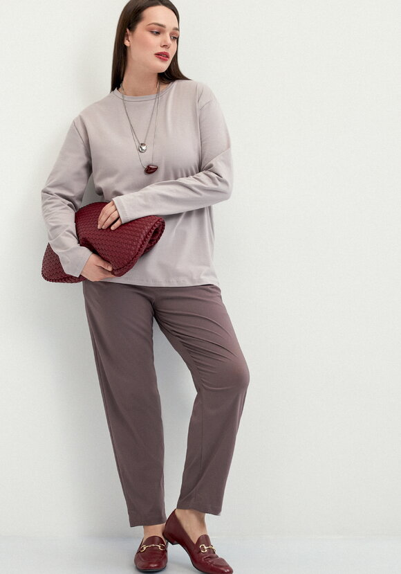 Брюки зауженные с декором из пуговиц шир.  580, рис. 22