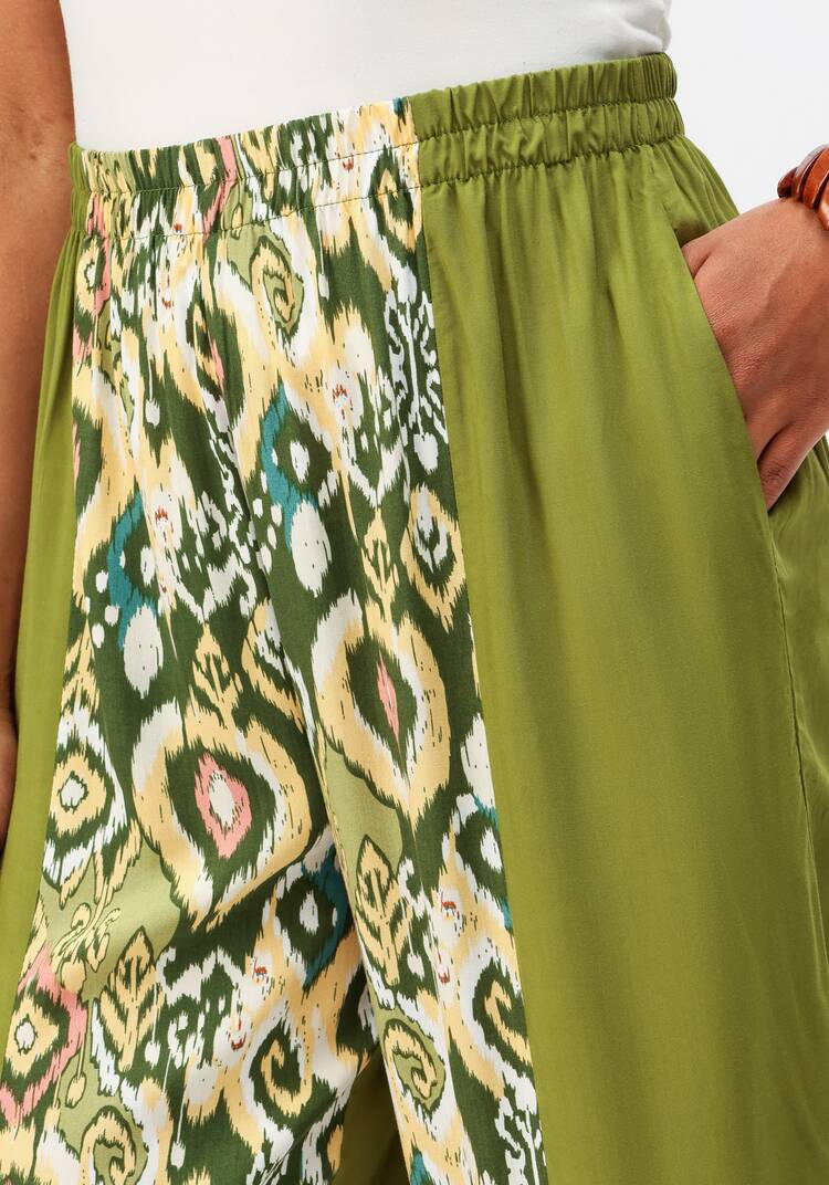 Костюм с асимметричными вставками шир.  750, рис. 18